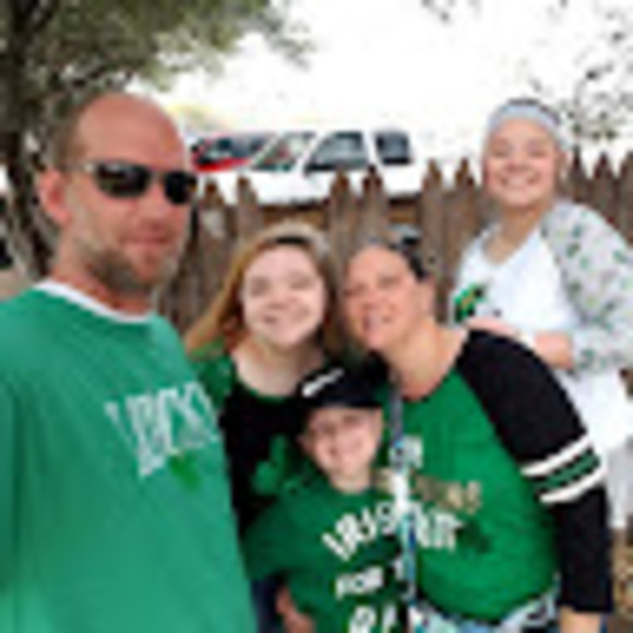 Profile Picture of Candice Sutton (@candym2010) on Poshmark