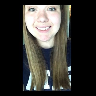 Profile Picture of Rebecca McClellan (@beccagirl015) on Twitter