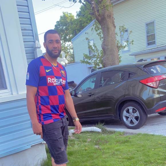 André Spinola - Poshmark Profile Picture of André Spinola (@a_spinola) on Poshmark