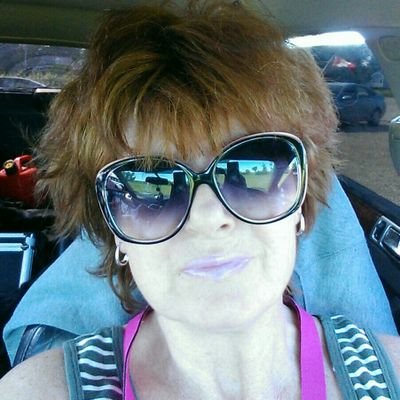 Profile Picture of Elaine Milligan (@elainedon1961) on Twitter