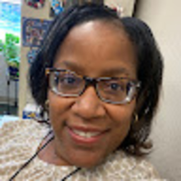 Profile Picture of Yolanda Cobbs (@ycobbs69) on Poshmark