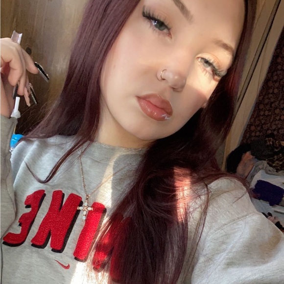 Profile Picture of Jazzy Allen (@jazzyallen11) on Poshmark