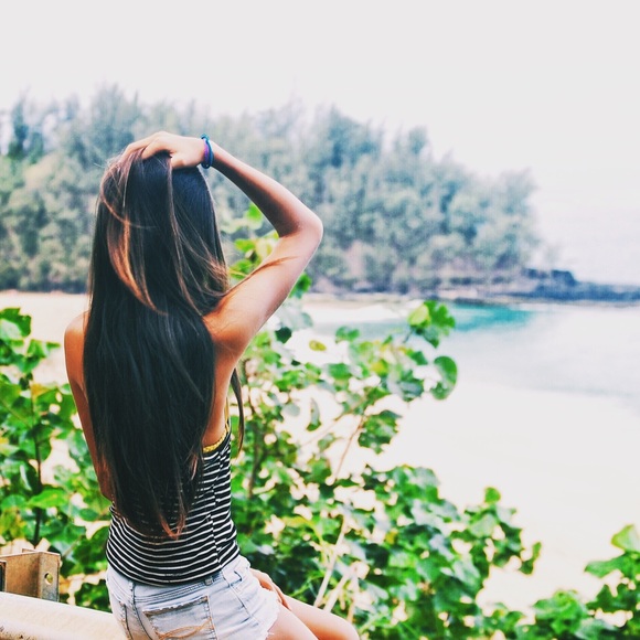 Profile Picture of Alison Takamiya (@alisont09) on Poshmark