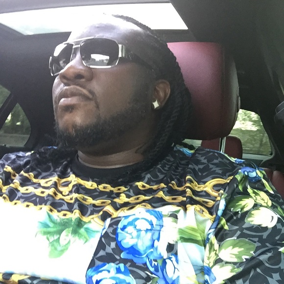Profile Picture of Charles Keyes jr (@cjay1980) on Poshmark