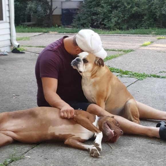 Profile Picture of Chris Popik (@popik305) on Poshmark