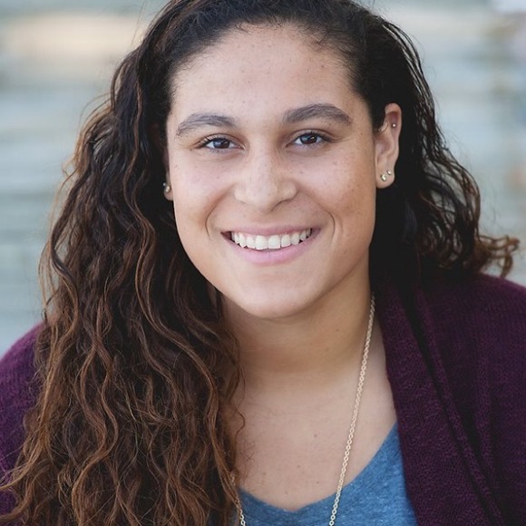 Profile Picture of Miranda Nixon (@mnbballer) on Poshmark