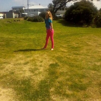Profile Picture of Kirra Mitchell (@kirralovesJB) on Twitter