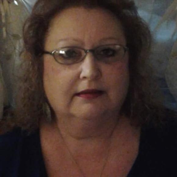 Profile Picture of Mary Biniecki (@marybiniecki) on Poshmark