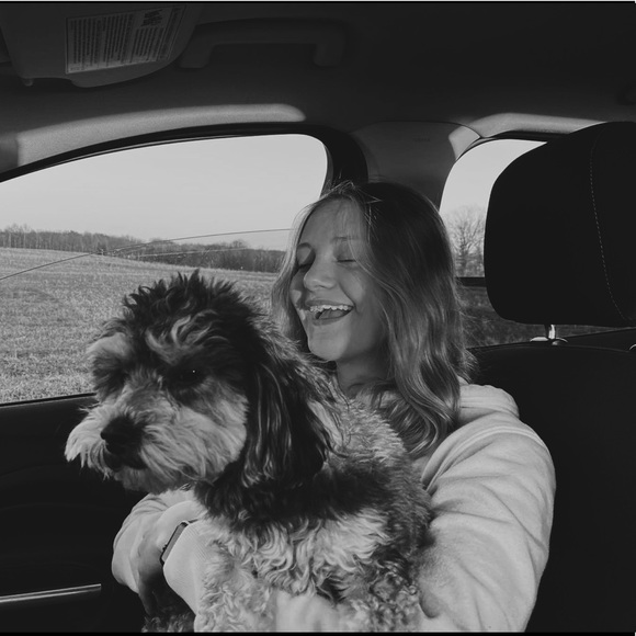 Profile Picture of Iley Doyle (@iley_doyle3) on Poshmark