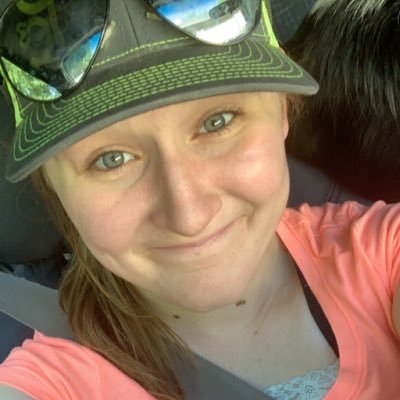 Profile Picture of Leah Sawyer (@LeahSawyer19) on Twitter