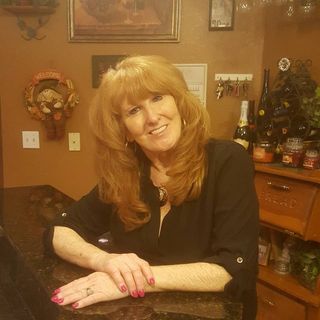 Profile Picture of Glenna Daugintis (@glenna.daugintis) on Facebook