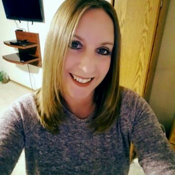 Profile Picture of Angie Kunnemann (@angiek_31) on Twitter