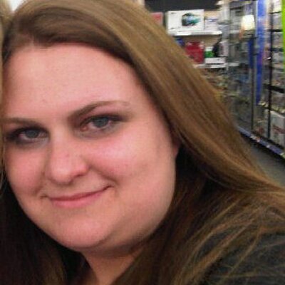 Profile Picture of Ashley Gresham (@MidnightLover89) on Twitter