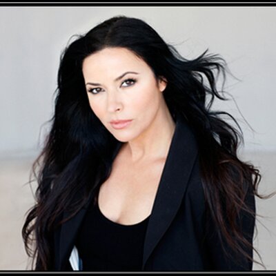 Profile Picture of Sueling Garcia Hyde (@SuelingGHyde) on Twitter