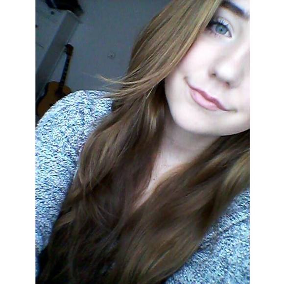 Profile Picture of Nina Kiffel (@nina_wonderland) on Poshmark