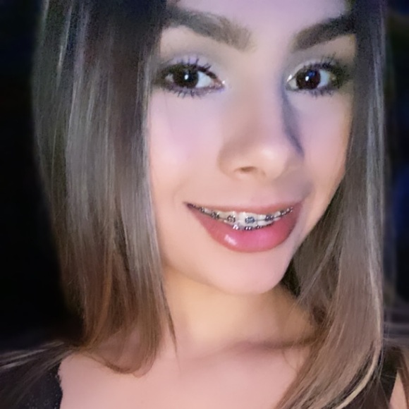 Profile Picture of Guadalupe Felix (@fernanda2020815) on Poshmark