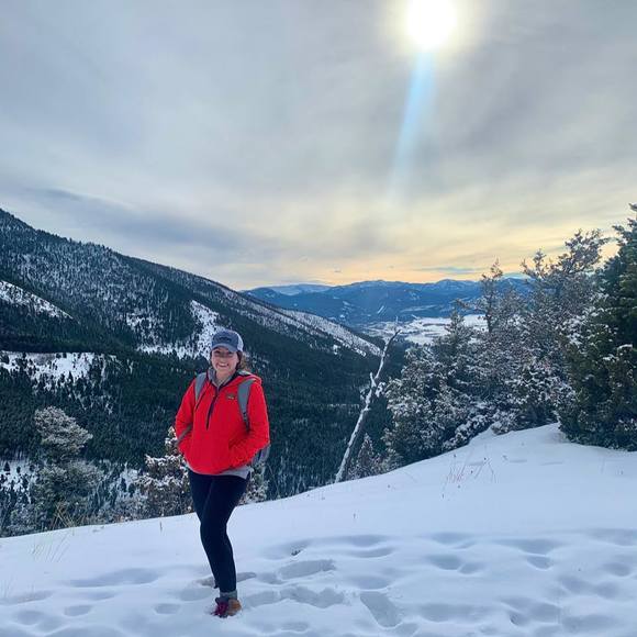 Profile Picture of Robin Hartnell (@robinhartnell) on Poshmark