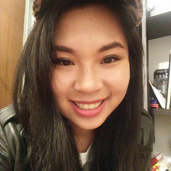 Profile Picture of Linda Eng (@skyboxxnyc) on Poshmark