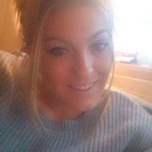 Profile Picture of Carlie Nelson (@carlienelson221) on Twitter