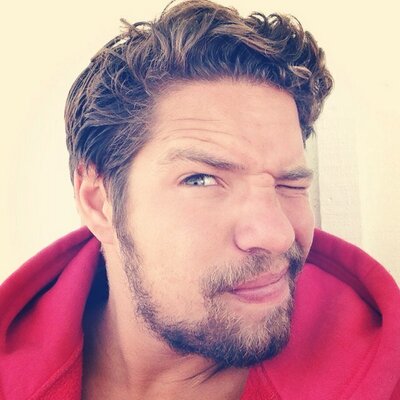 Profile Picture of Josh Lozada (@joshlozadamusic) on Twitter