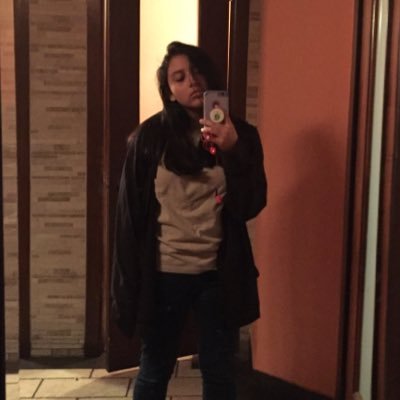 Profile Picture of Elizabeth Valdez (@elizabe26091754) on Twitter