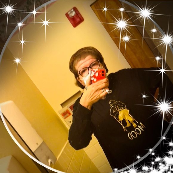 Profile Picture of Debbie Stratton (@beets123) on Poshmark
