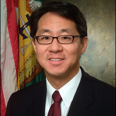 Profile Picture of 🚶🏻Curtis S. Chin (@CurtisSChin) on Twitter