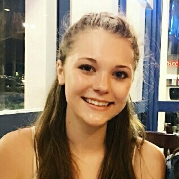 Profile Picture of Marley Garman (@marley_garman) on Poshmark