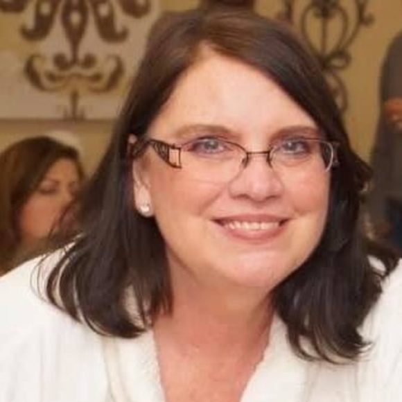 Profile Picture of Wanda Bodensteiner (@cj5zg2cd11) on Poshmark