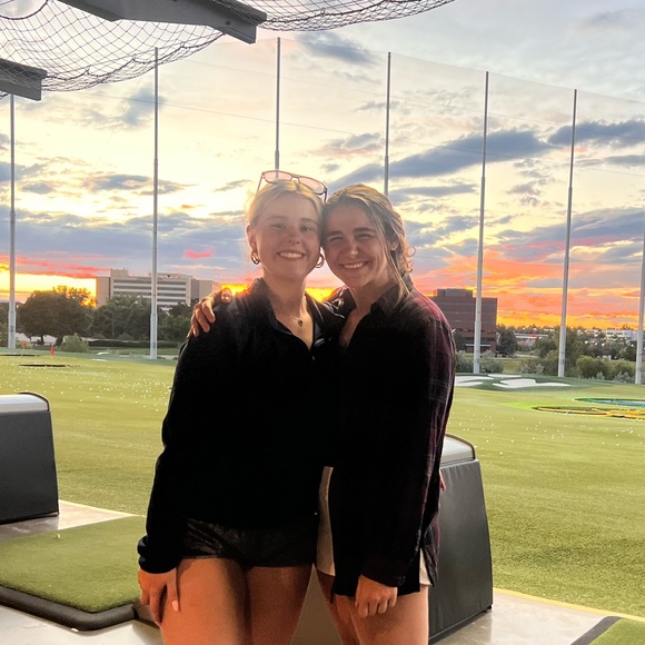 Profile Picture of Jo Popik (@jo_popik) on Poshmark