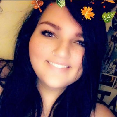 Profile Picture of Olivia Ferrell (@Livlivy42) on Twitter