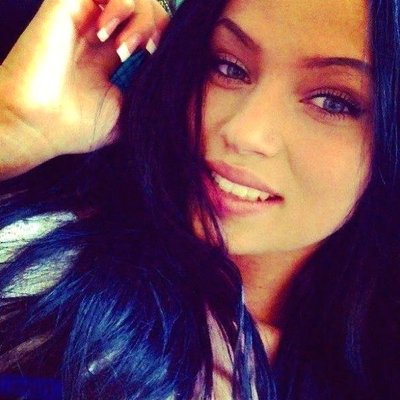 Profile Picture of Holly Fulton (@AaronMirmalek) on Twitter