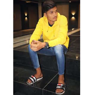 Profile Picture of Ĵăŷ Ĝămêťĩ (jayu) (@jay.gameti.2111) on Facebook