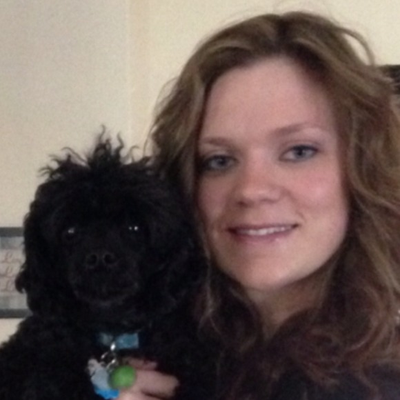 Profile Picture of Jillian Larson (@jmlarson3) on Poshmark