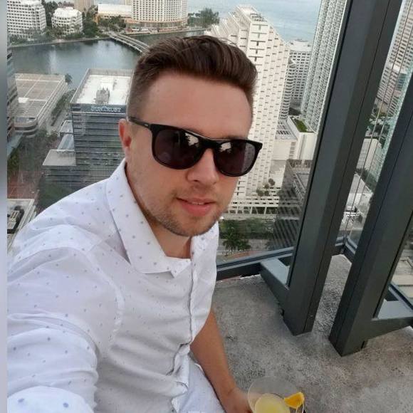 Profile Picture of Igor Belogubkin (@igis) on Poshmark