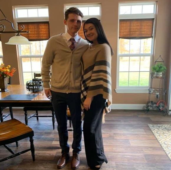 Profile Picture of Jo Rose (@jorose720) on Poshmark