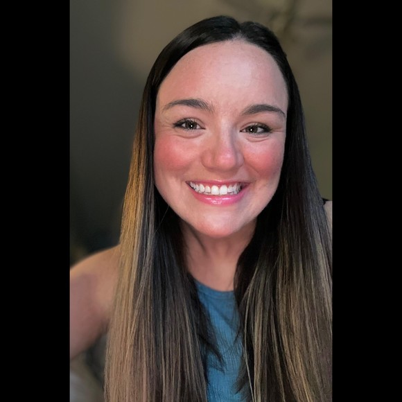 Profile Picture of Kimmie Vrigian (@kvrig23) on Poshmark