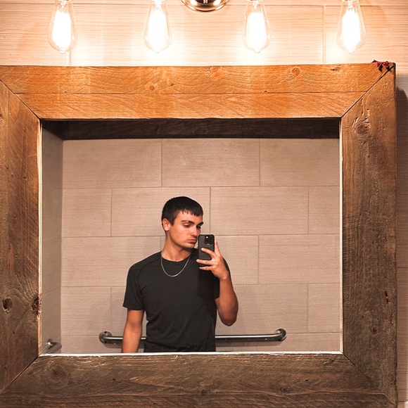 Profile Picture of Jake Lyon (@jake_lyon) on Poshmark