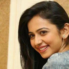 Profile Picture of Deepali Singh (@deepalisingh416) on Twitter