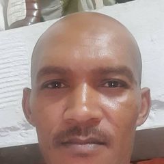 Profile Picture of randallfourie (@randallfourie) on Tiktok