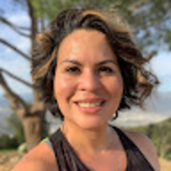 Profile Picture of Johanna Mantilla (@jocryst20) on Poshmark