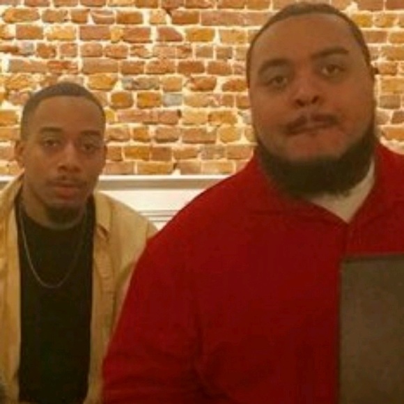 Profile Picture of Edarien Bradley (@edarienbradley) on Poshmark