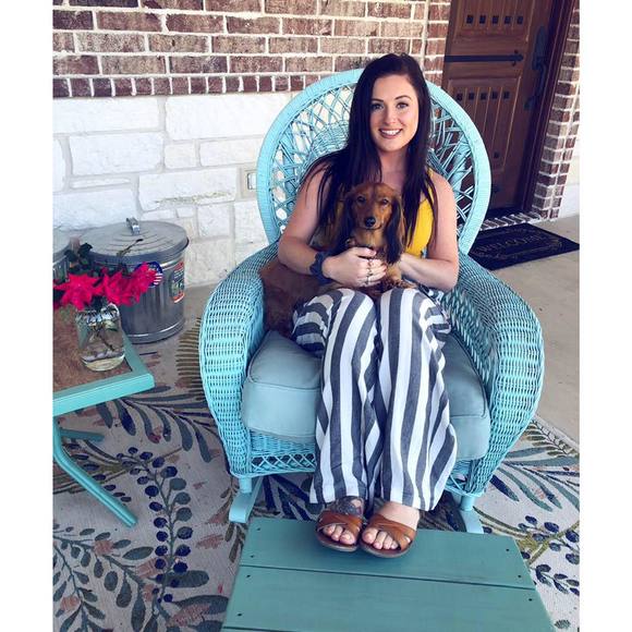 Profile Picture of Kendra Black (@kendramichele) on Poshmark