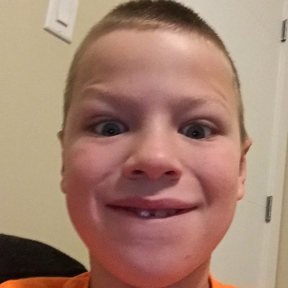 Profile Picture of Keenan Bernier (@keenan647) on Poshmark