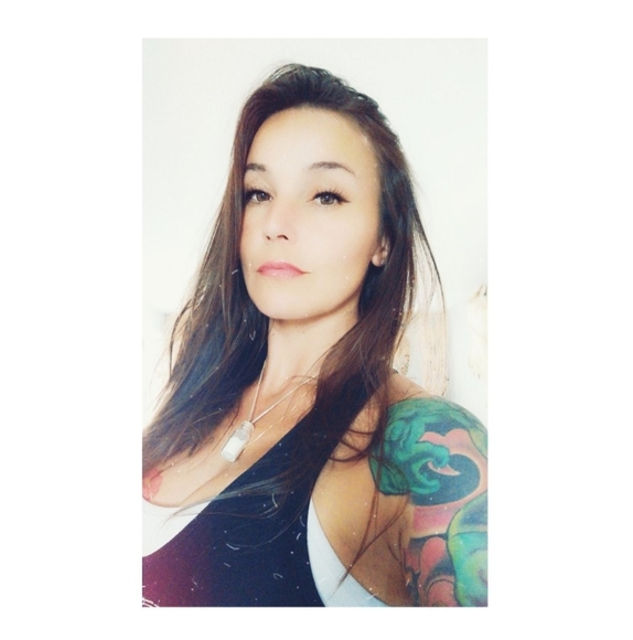 Profile Picture of Tia Maria (@tia5440) on Poshmark