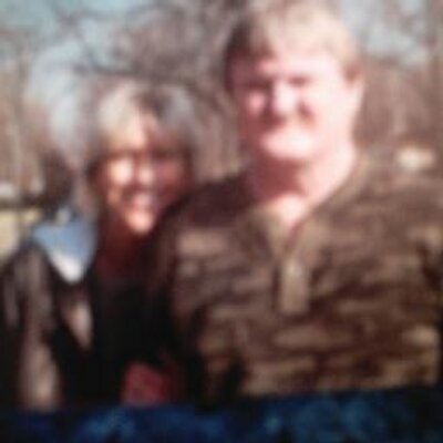 Profile Picture of Debra Burnett (@evrytang) on Twitter