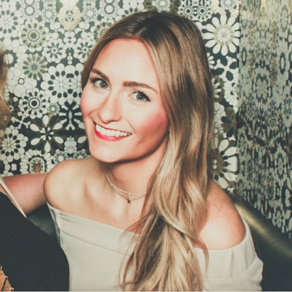 Profile Picture of Katherine Stapleton (@katherineankrom) on Poshmark