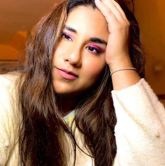 Profile Picture of Nicky Lenis (@nickyl96) on Poshmark