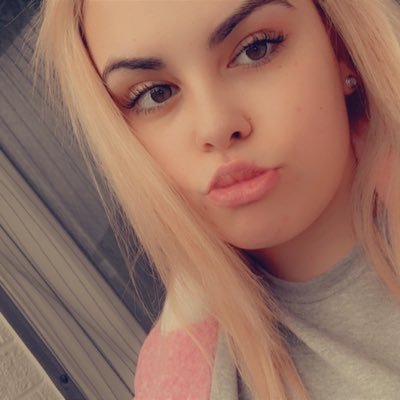 Profile Picture of Leah Hodgson (@LeahHod92170633) on Twitter