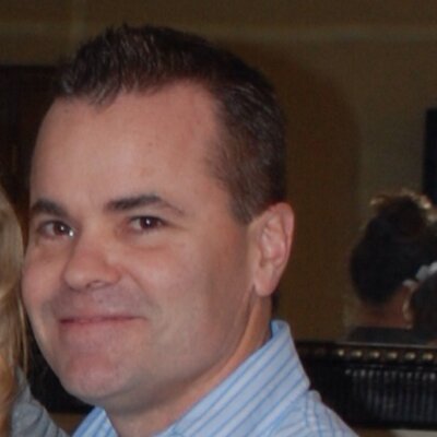 Profile Picture of Dave Maley (@RaybanDave) on Twitter